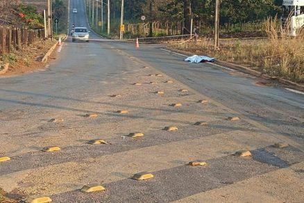 Homem morre após ser atropelado por ônibus na rodovia BR-163; motorista fugiu do local