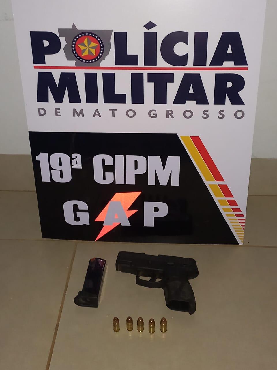 GRUPO DE APOIO DA POLICIA MILITAR DO 19ª DE QUERÊNCIA ENCONTRA ARMA DE FOGO COM NUMERAÇÃO ADULTERA E MUNICIADA AS MARGENS DA MT 109