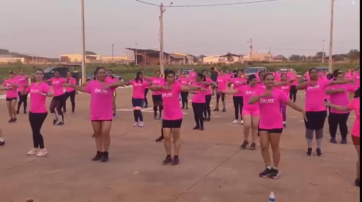 Academia Up Fit realiza Ação no Mês da conscientização do Outubro Rosa