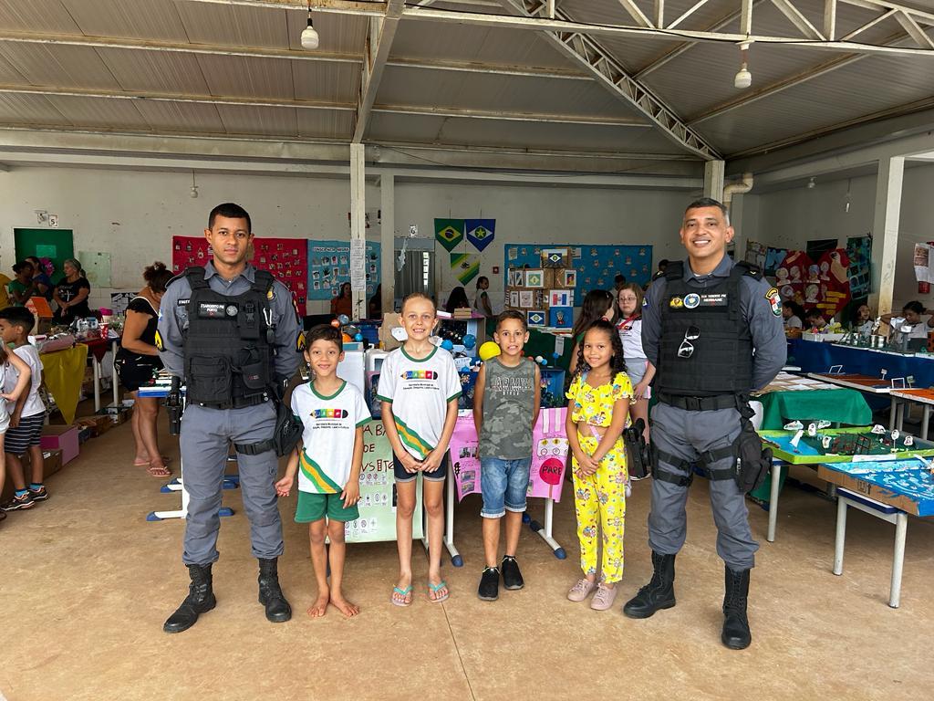 Polícia Militar de Querência garante segurança em evento escolar