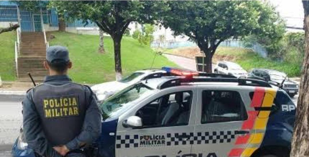 Ameaça e agressões a própria mãe e filha.