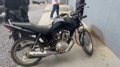 INTERIOR DE MT: Adolescente de 14 anos e criança de 9 são apreendidos suspeitos de envolvimento em furto de motocicleta