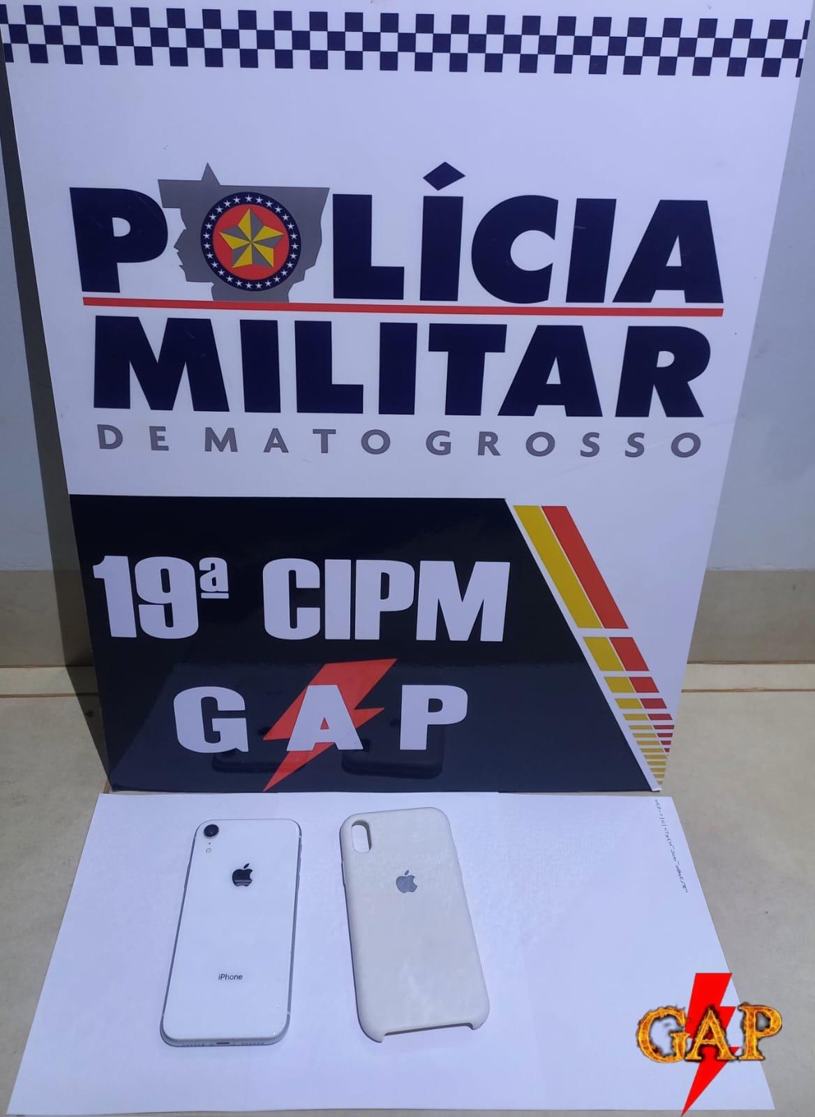 Polícia Militar prende dois suspeitos e recupera celulares furtados