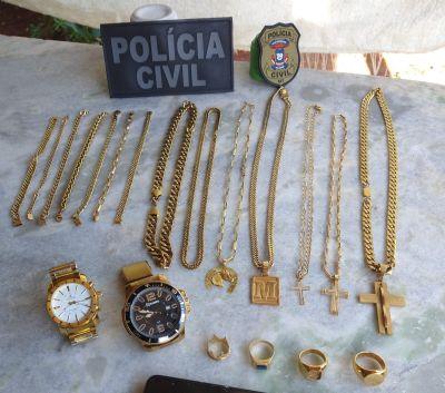 INVESTIGAÇÃO: Polícia recupera joias roubadas e tenta identificar autores do crime em cidade do Araguaia (MT)