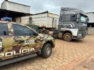 POLÍCIA MILITAR: Ao tentar retirar carga de soja, homem é preso por uso de CNH falsificada em Água Boa (MT)