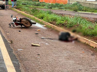 Urgente: motociclista colide com carro e morre na hora na BR-158 em Confresa