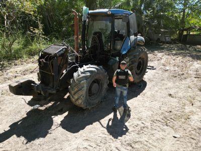 Polícia Civil prende estelionatários que comercializavam trator apreendido em Alto Boa Vista