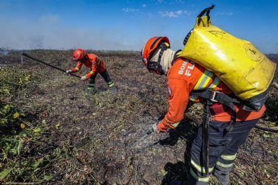 Corpo de Bombeiros extingue incêndios em Novo Santo Antônio e mais três cidades e combate outros 17