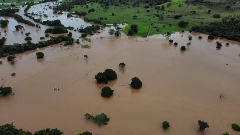 MT tem mais de 30 municípios em situação de emergência por causa das chuvas; Confresa na lista